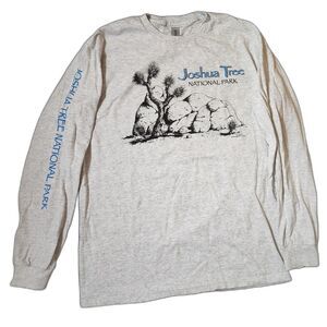 Joshua Tree National Park Long Sleeve T-Shirt – Gildan – Size M – Light Gray
